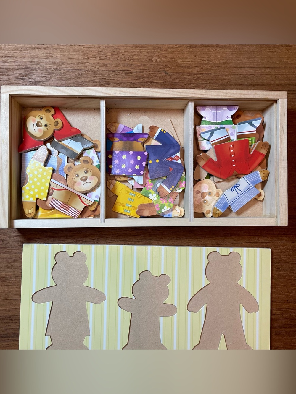 Melissa & Doug Bear Family Dress-Up Wooden Puzzle Mix & Match 45 Pc Toy